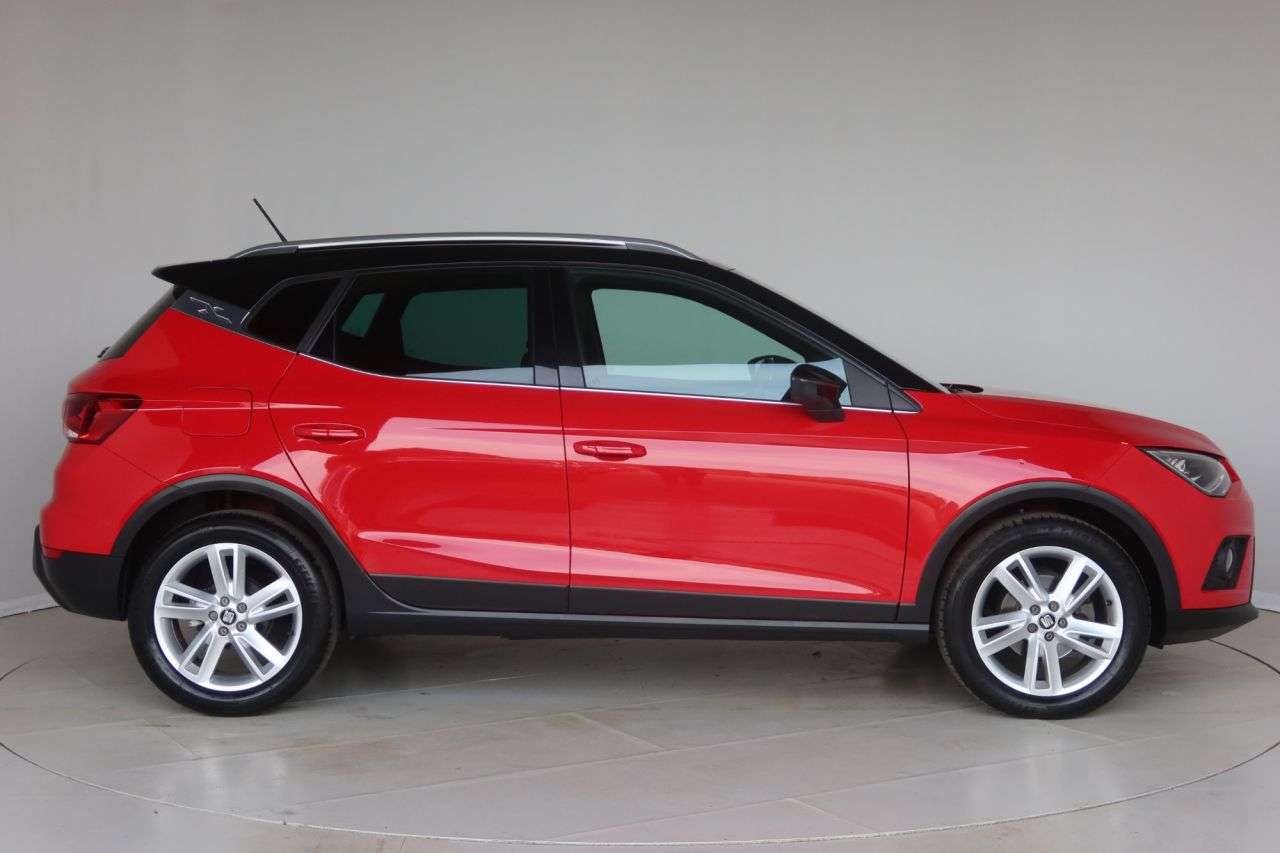 A 2021 SEAT ARONA 1.0 TSI FR SUV 5dr Petrol Manual Euro 6 (s/s) (110 ps) OPTICAL REAR PARKING A 2021 SEAT ARONA 1.0 TSI FR SUV 5dr Petrol Manual Euro 6 (s/s) (110 ps) OPTICAL REAR PARKING