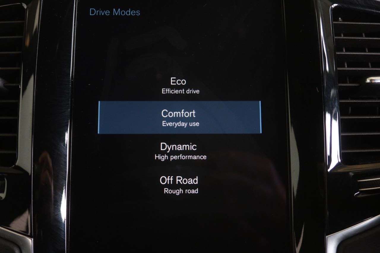 2020 VOLVO XC90 2020 VOLVO XC90