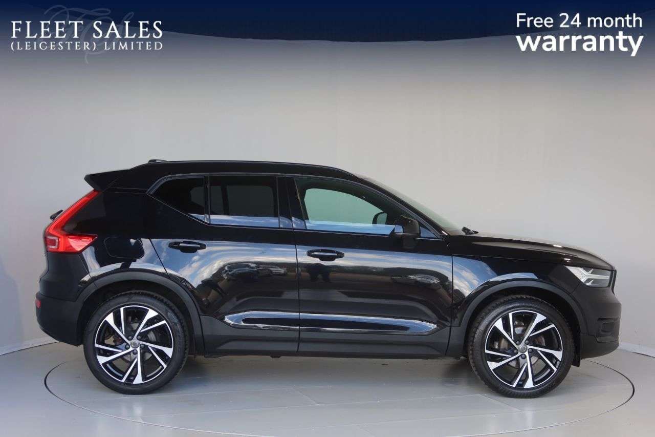 A 2021 VOLVO XC40 1.5 T3 R-Design Pro SUV 5dr Petrol Manual Euro 6 (s/s) (163 ps) FULL SERVIC A 2021 VOLVO XC40 1.5 T3 R-Design Pro SUV 5dr Petrol Manual Euro 6 (s/s) (163 ps) FULL SERVIC
