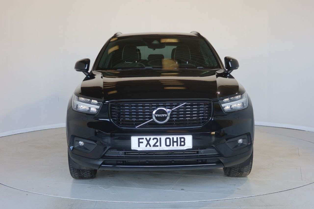 2021 VOLVO XC40 2021 VOLVO XC40