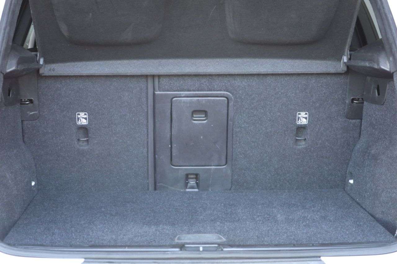 2021 VOLVO XC40 2021 VOLVO XC40