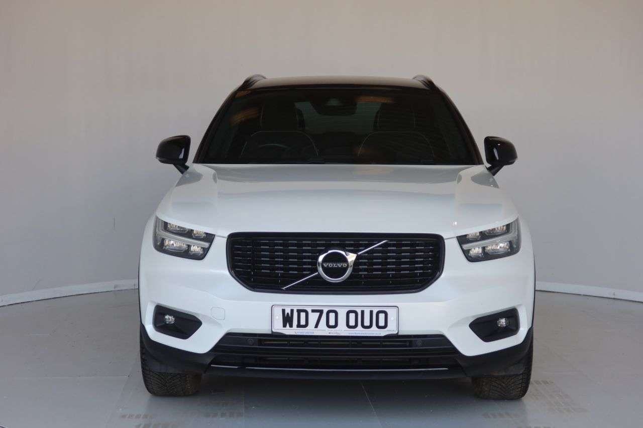2021 VOLVO XC40 2021 VOLVO XC40
