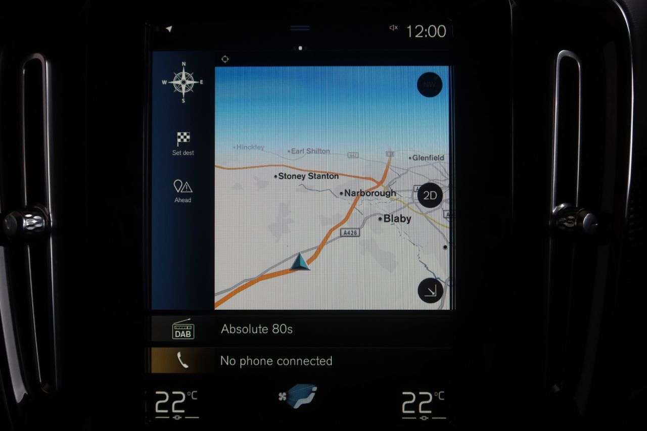 2020 VOLVO XC40 2020 VOLVO XC40