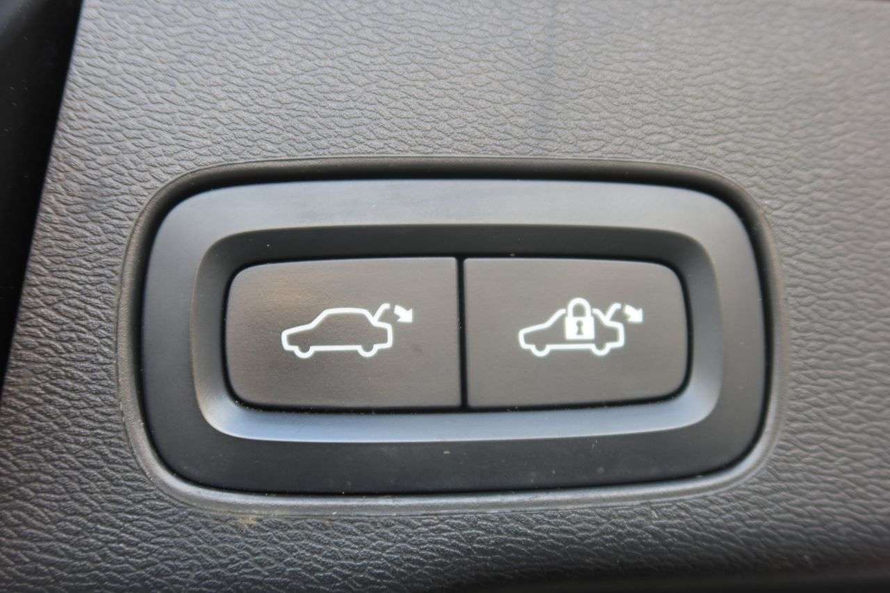 2021 VOLVO XC60 2021 VOLVO XC60