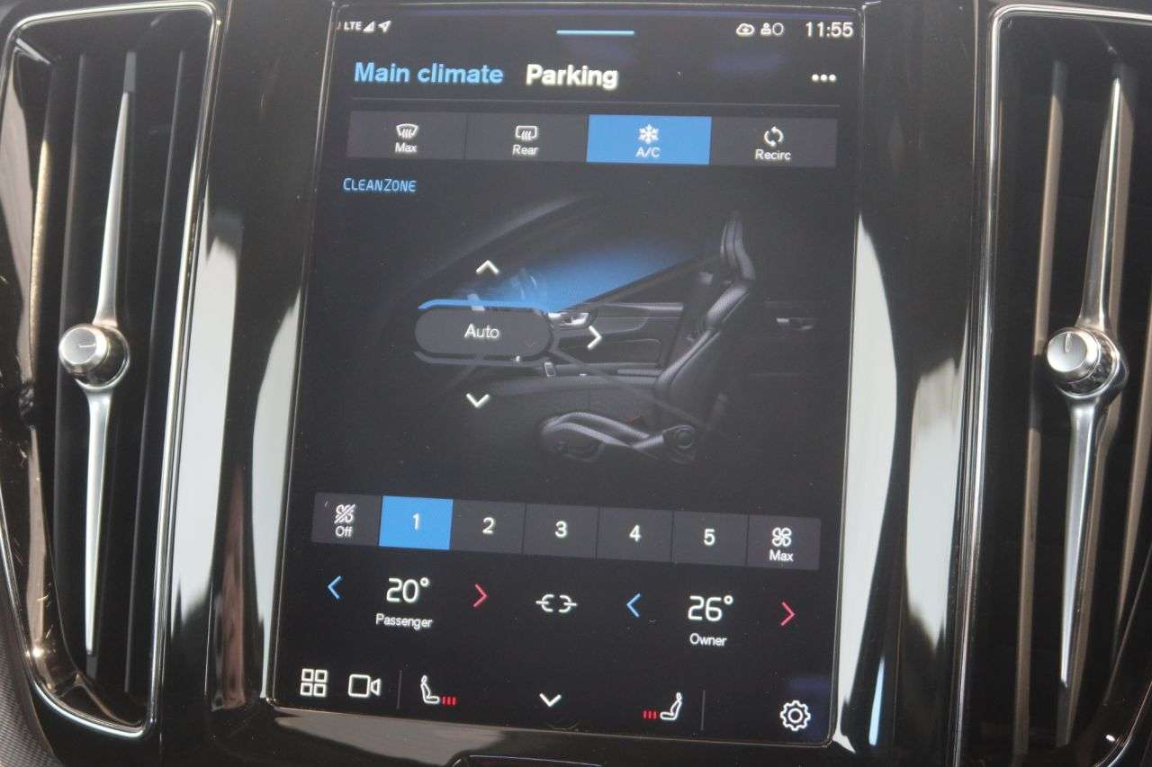 2021 VOLVO XC60 2021 VOLVO XC60