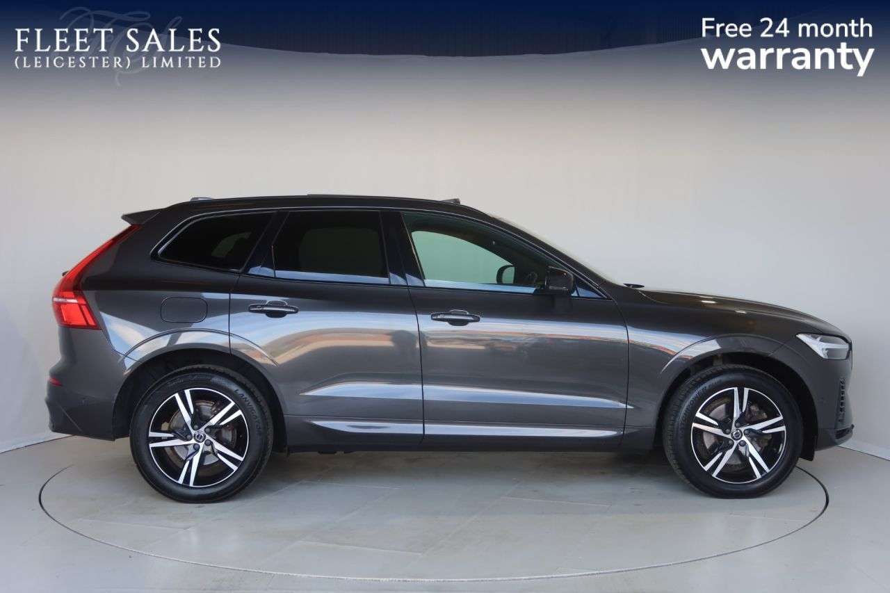 A 2021 VOLVO XC60 2.0h T6 Recharge 11.6kWh R-Design SUV 5dr Petrol Plug-in Hybrid Auto AWD Eu A 2021 VOLVO XC60 2.0h T6 Recharge 11.6kWh R-Design SUV 5dr Petrol Plug-in Hybrid Auto AWD Eu