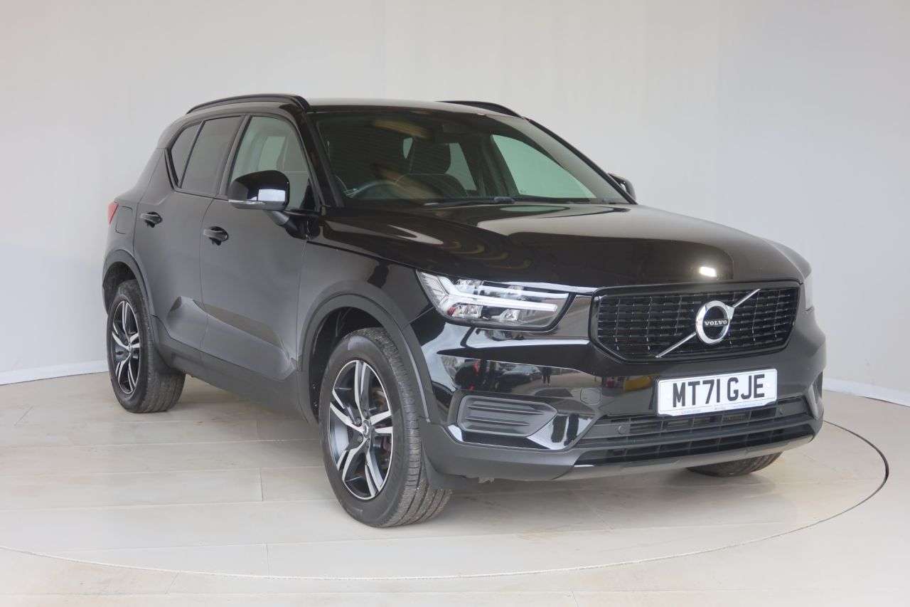 2021 VOLVO XC40 2021 VOLVO XC40