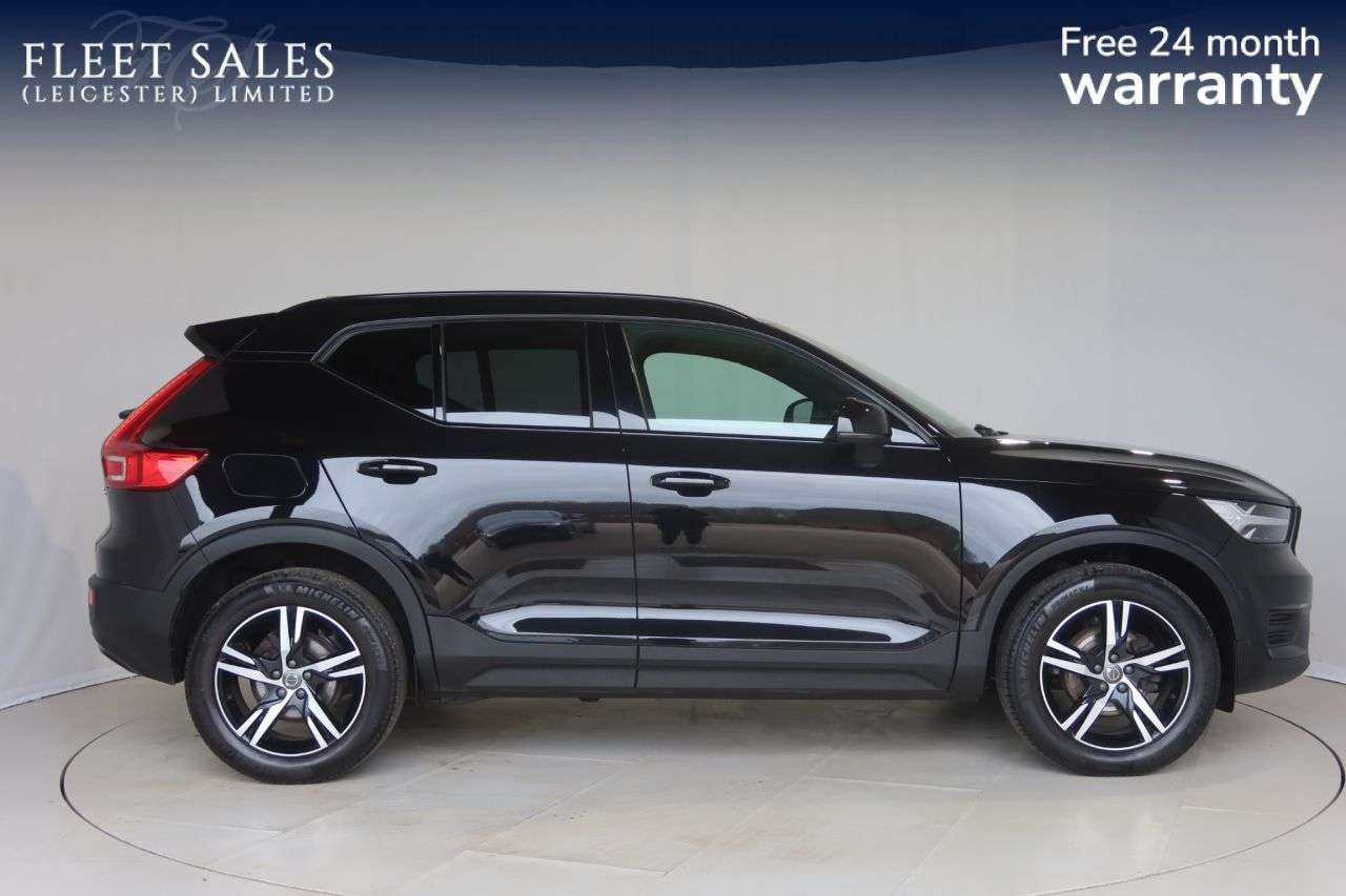 A 2021 VOLVO XC40 1.5 T3 R-Design SUV 5dr Petrol Manual Euro 6 (s/s) (163 ps) FREE 24 MONTH W A 2021 VOLVO XC40 1.5 T3 R-Design SUV 5dr Petrol Manual Euro 6 (s/s) (163 ps) FREE 24 MONTH W