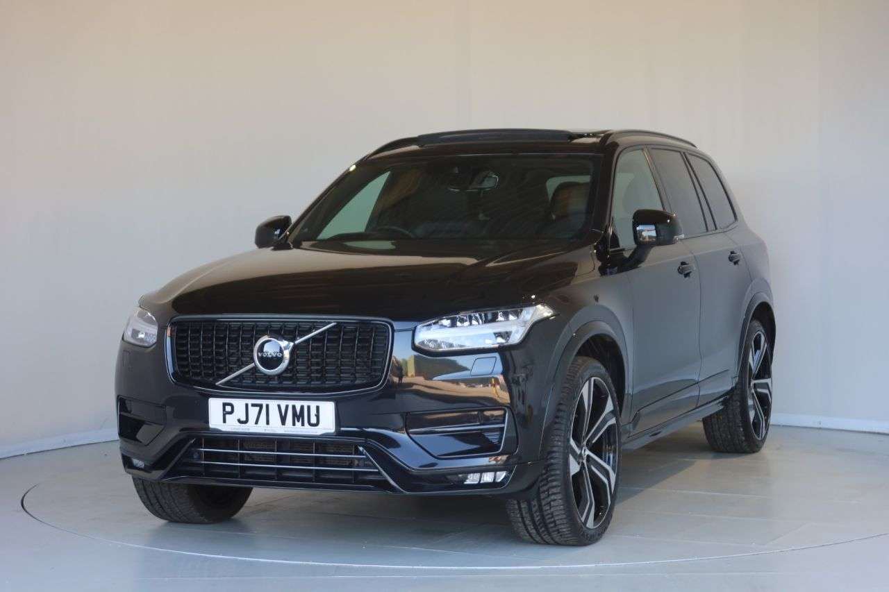 A 2022 VOLVO XC90 2.0 B5 MHEV R-Design Pro SUV 5dr Petrol Hybrid Auto 4WD Euro 6 (s/s) (250 p A 2022 VOLVO XC90 2.0 B5 MHEV R-Design Pro SUV 5dr Petrol Hybrid Auto 4WD Euro 6 (s/s) (250 p