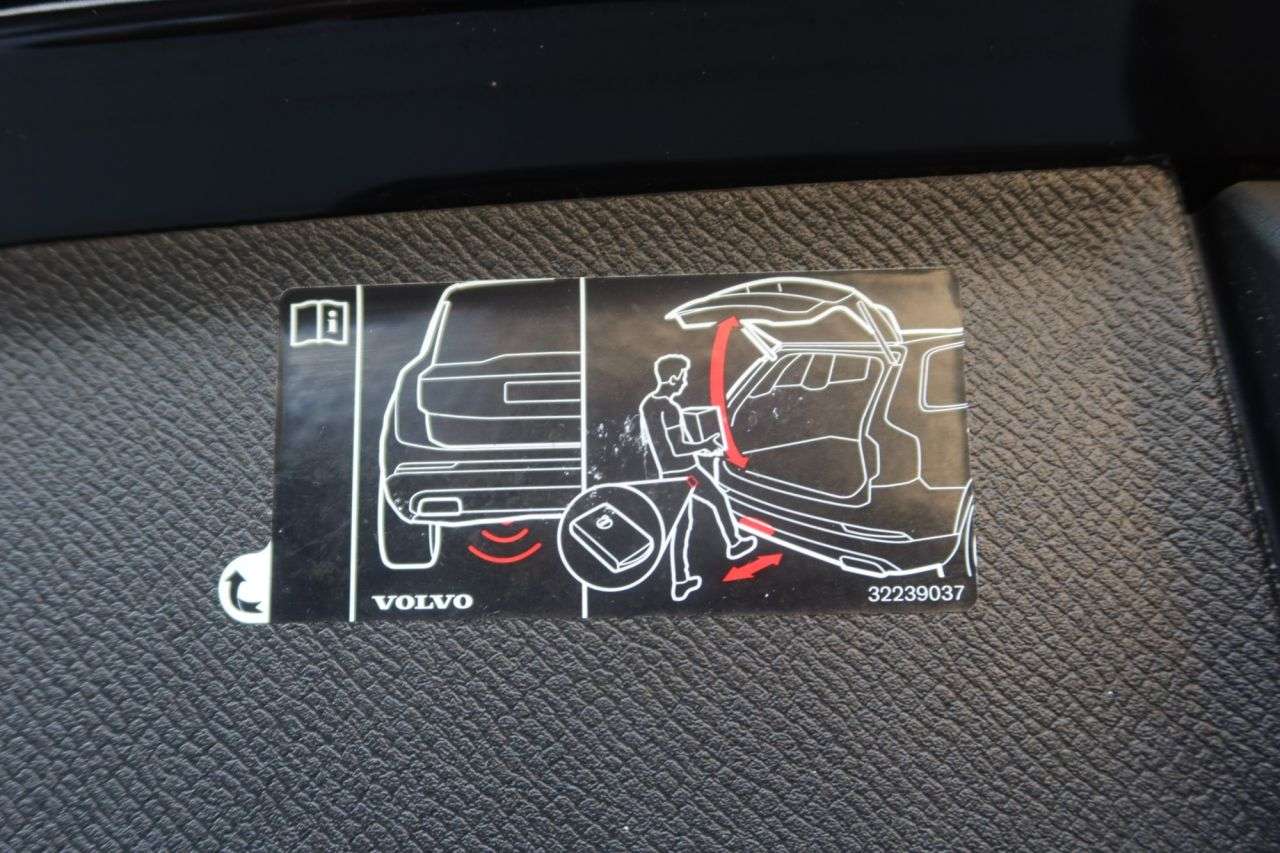 2022 VOLVO XC90 2022 VOLVO XC90