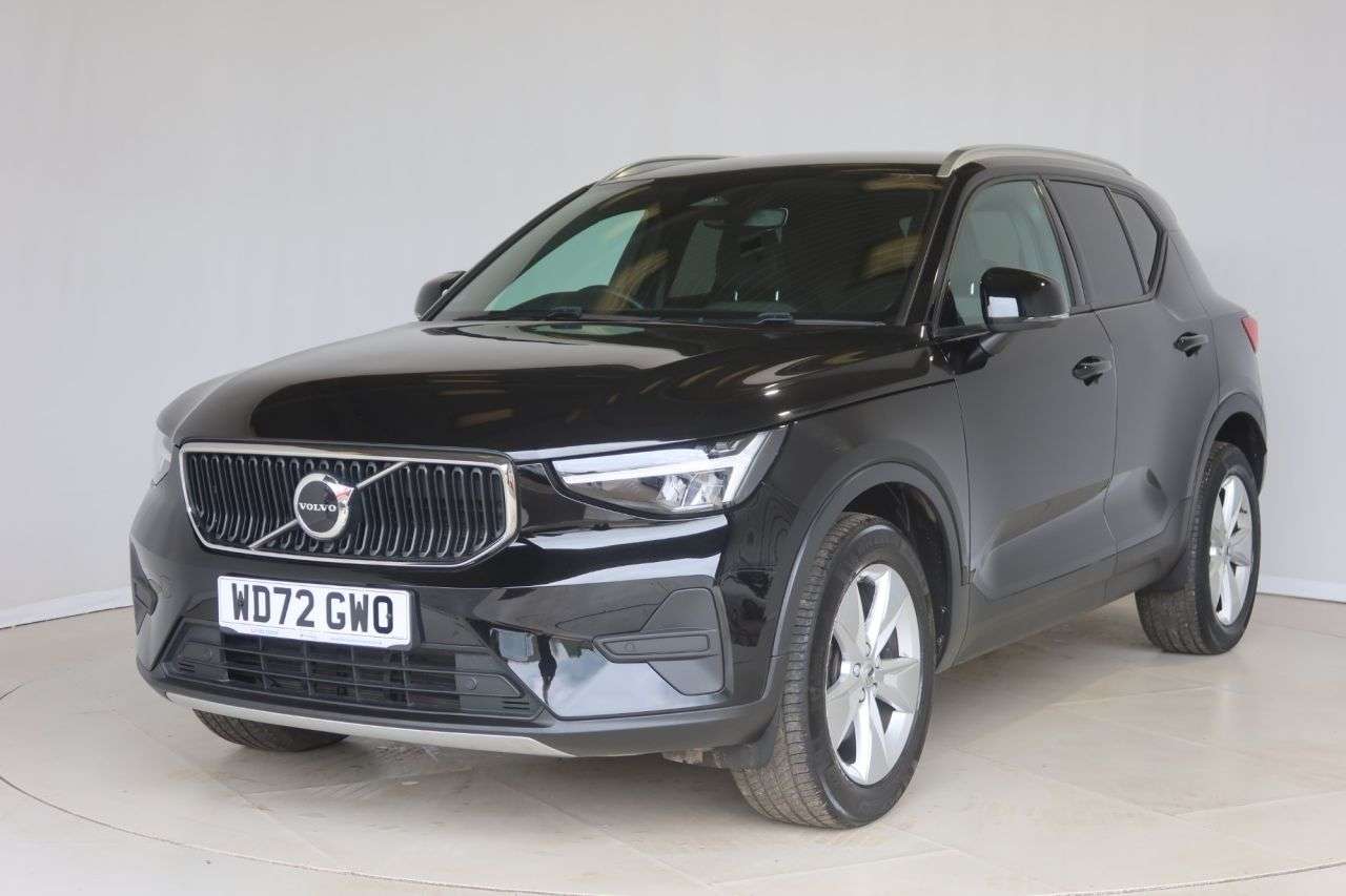 A 2023 VOLVO XC40 2.0 B3 MHEV Core SUV 5dr Petrol Hybrid DCT Auto Euro 6 (s/s) (163 ps) OPTIC A 2023 VOLVO XC40 2.0 B3 MHEV Core SUV 5dr Petrol Hybrid DCT Auto Euro 6 (s/s) (163 ps) OPTIC