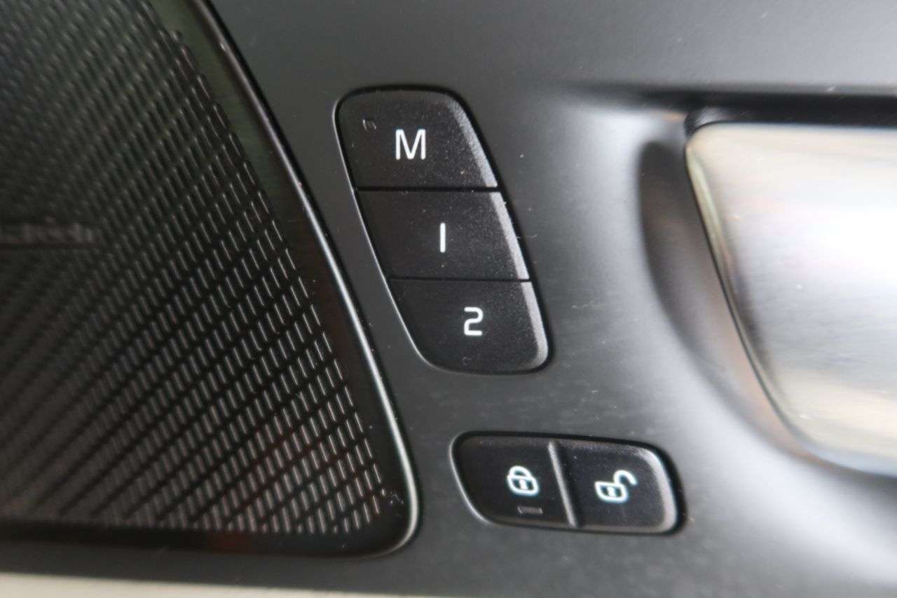 2023 VOLVO XC60 2023 VOLVO XC60