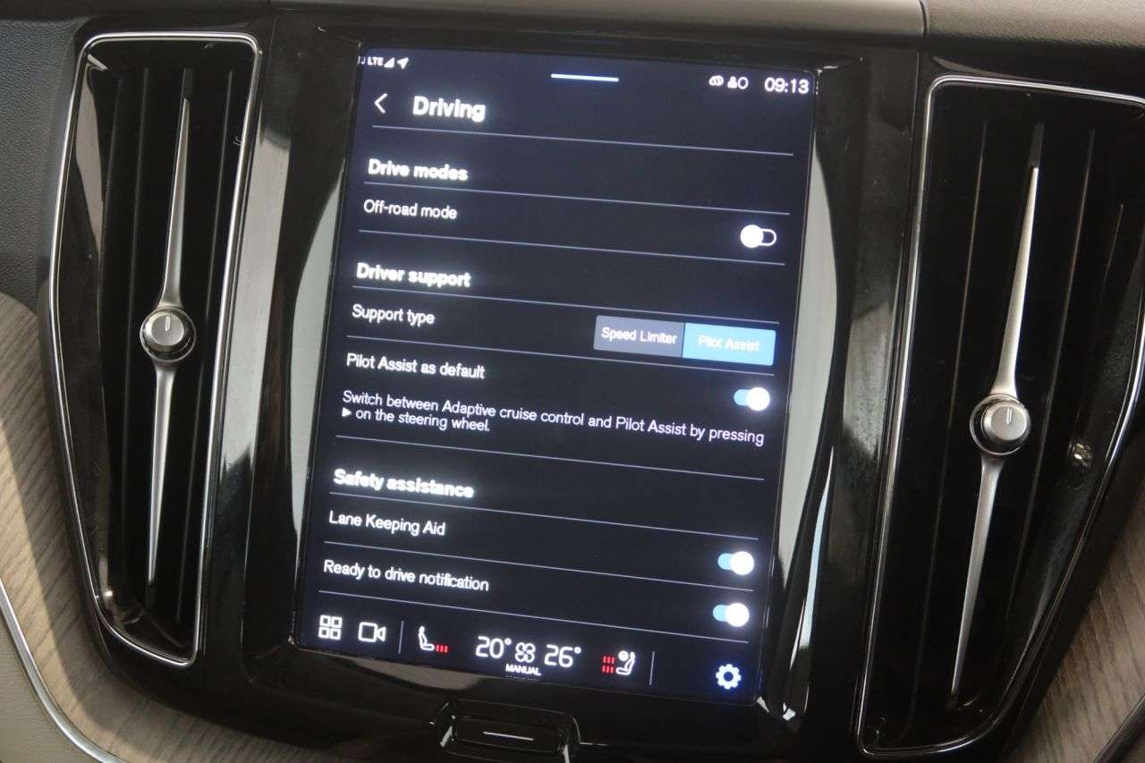 2023 VOLVO XC60 2023 VOLVO XC60