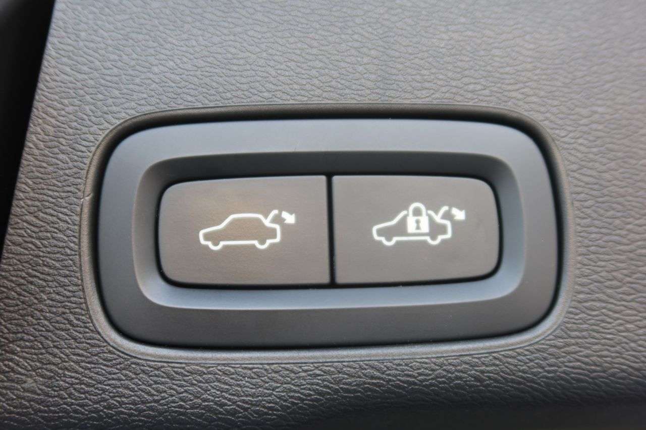 2023 VOLVO XC60 2023 VOLVO XC60