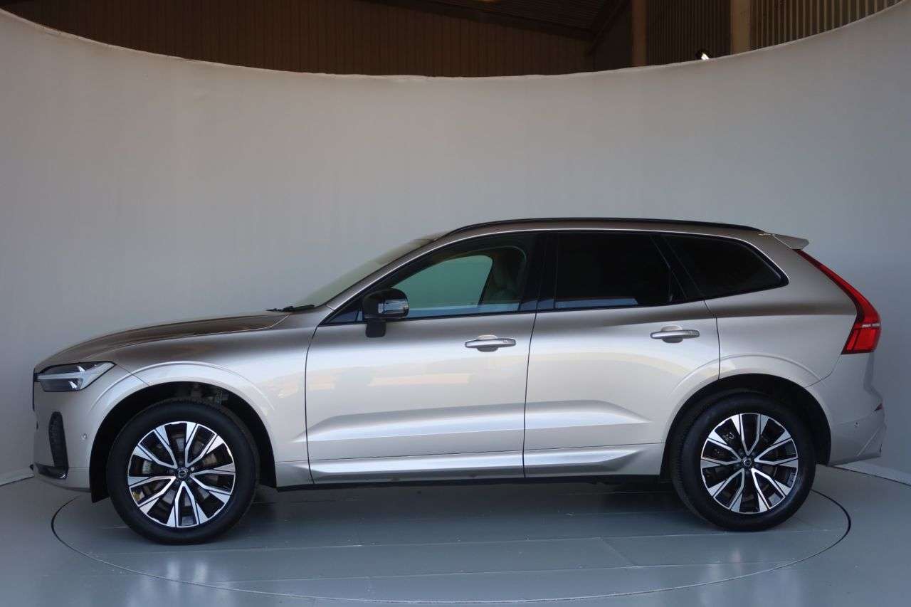 2023 VOLVO XC60 2023 VOLVO XC60