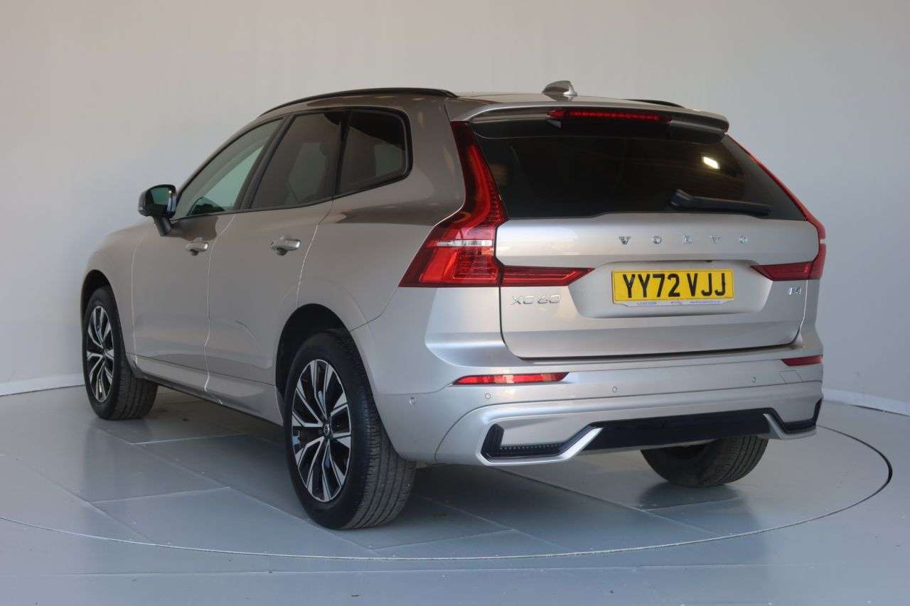 2023 VOLVO XC60 2023 VOLVO XC60