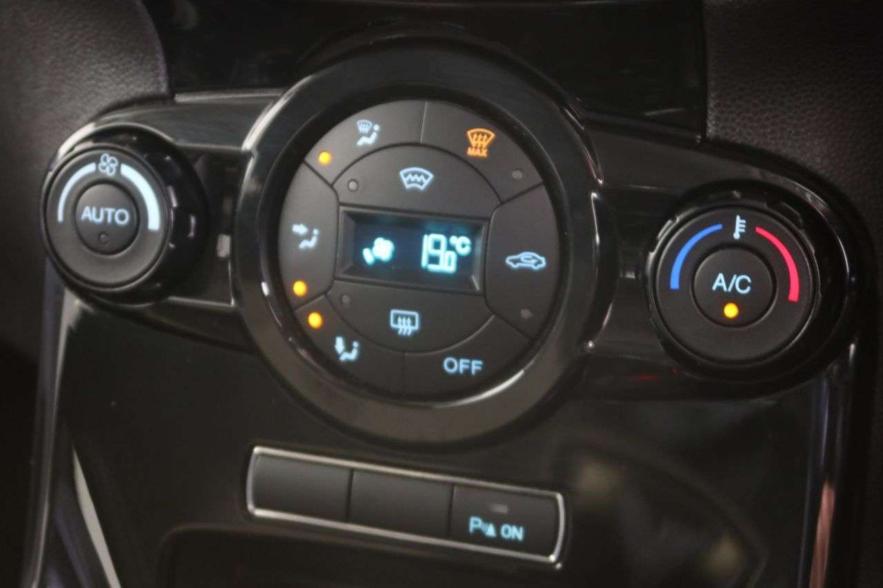 2015 FORD FIESTA 2015 FORD FIESTA