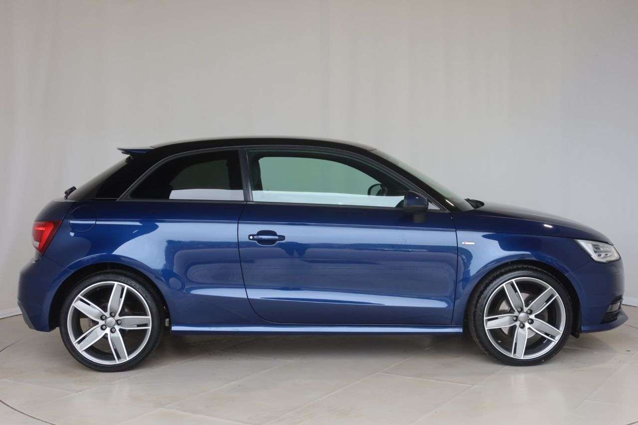 A 2018 AUDI A1 1.4 TFSI S line Hatchback 3dr Petrol Manual Euro 6 (s/s) (Nav) (125 ps) JUS A 2018 AUDI A1 1.4 TFSI S line Hatchback 3dr Petrol Manual Euro 6 (s/s) (Nav) (125 ps) JUS
