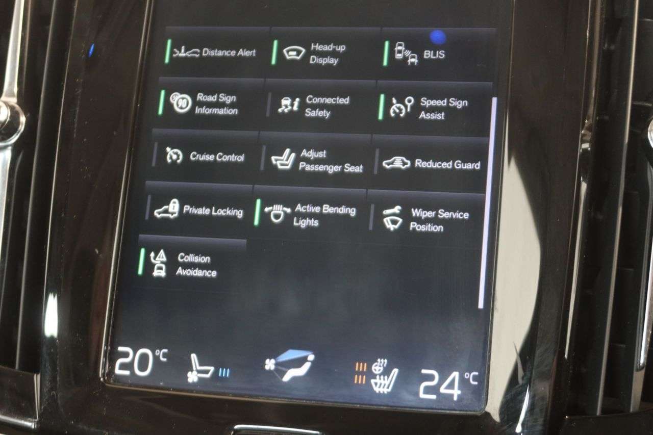 2018 VOLVO S90 2018 VOLVO S90