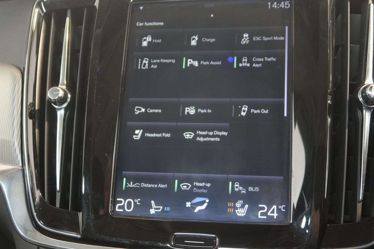 2018 VOLVO S90 2018 VOLVO S90