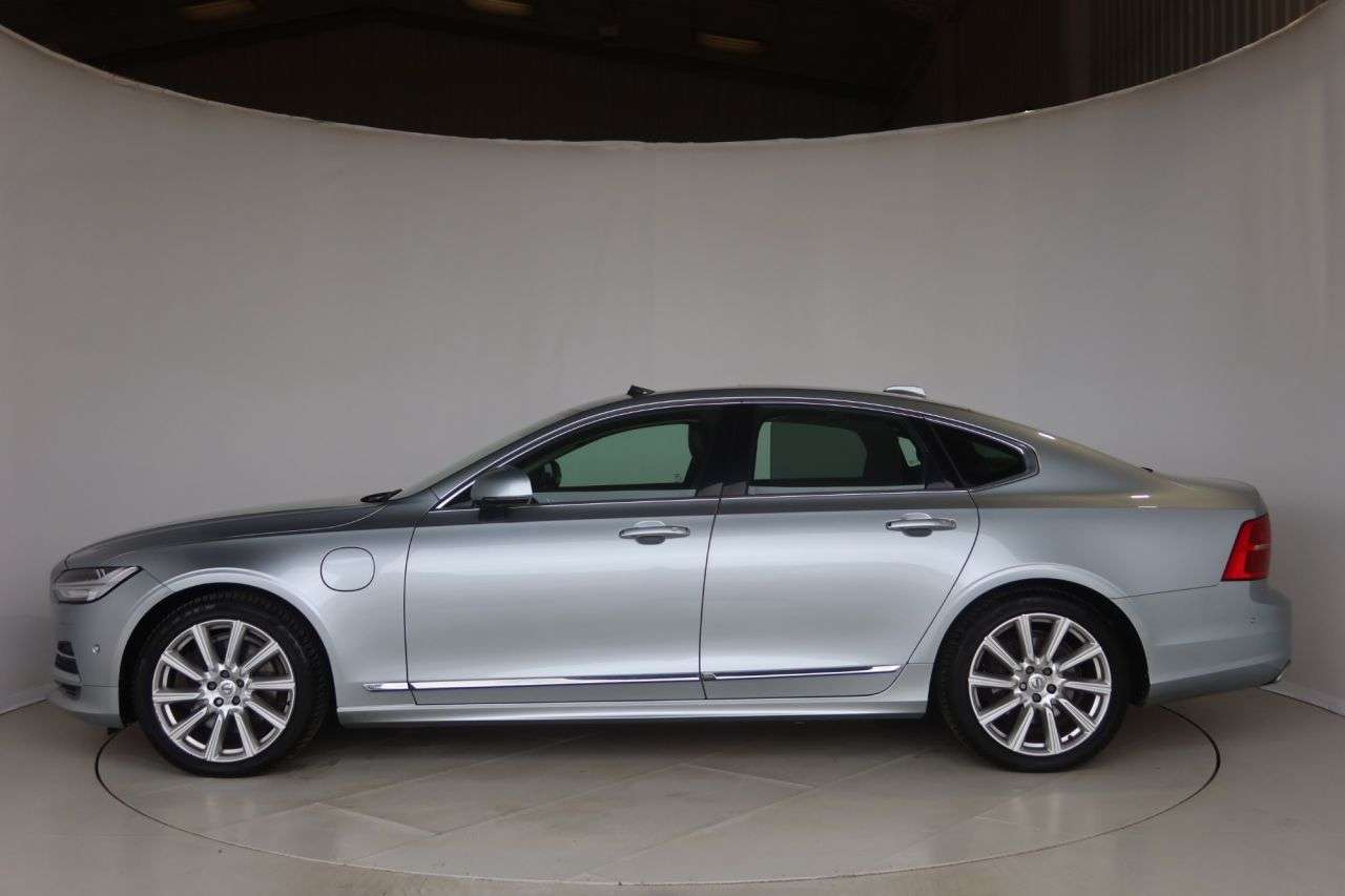 2018 VOLVO S90 2018 VOLVO S90