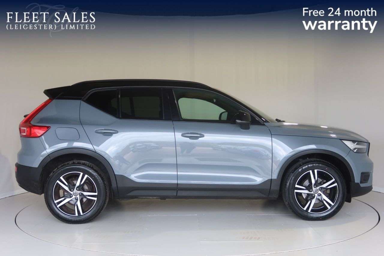 A 2021 VOLVO XC40 1.5 T3 R-Design SUV 5dr Petrol Auto Euro 6 (s/s) (163 ps) FREE 24 MONTH WAR A 2021 VOLVO XC40 1.5 T3 R-Design SUV 5dr Petrol Auto Euro 6 (s/s) (163 ps) FREE 24 MONTH WAR