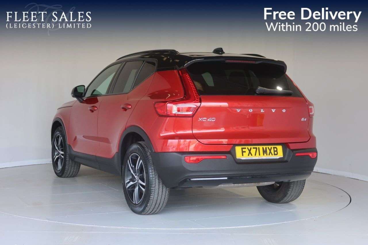 2021 VOLVO XC40 2021 VOLVO XC40