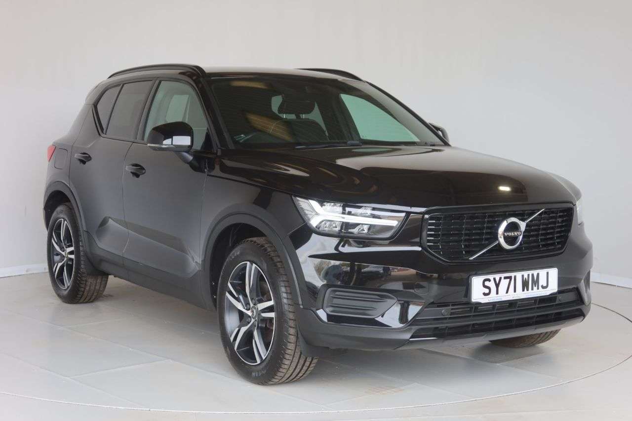 2021 VOLVO XC40 2021 VOLVO XC40