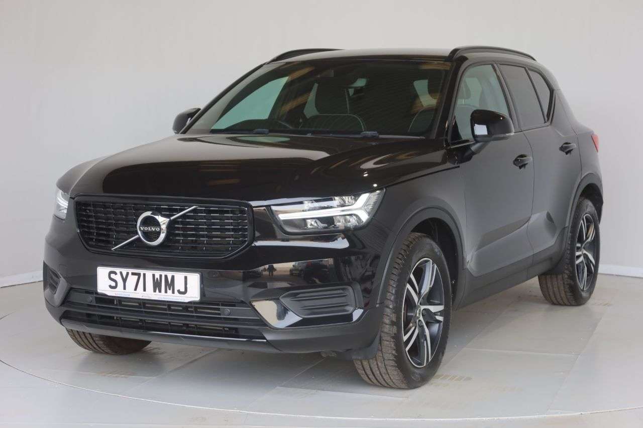 A 2021 VOLVO XC40 1.5 T3 R-Design SUV 5dr Petrol Manual Euro 6 (s/s) (163 ps) OPTICAL REAR SE A 2021 VOLVO XC40 1.5 T3 R-Design SUV 5dr Petrol Manual Euro 6 (s/s) (163 ps) OPTICAL REAR SE