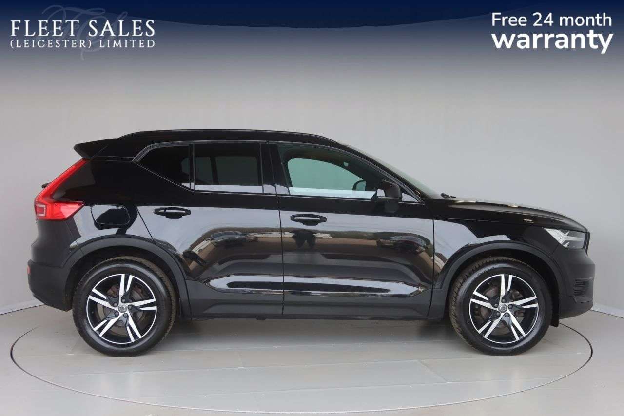 A 2021 VOLVO XC40 1.5 T3 R-Design SUV 5dr Petrol Manual Euro 6 (s/s) (163 ps) OPTICAL REAR SE A 2021 VOLVO XC40 1.5 T3 R-Design SUV 5dr Petrol Manual Euro 6 (s/s) (163 ps) OPTICAL REAR SE