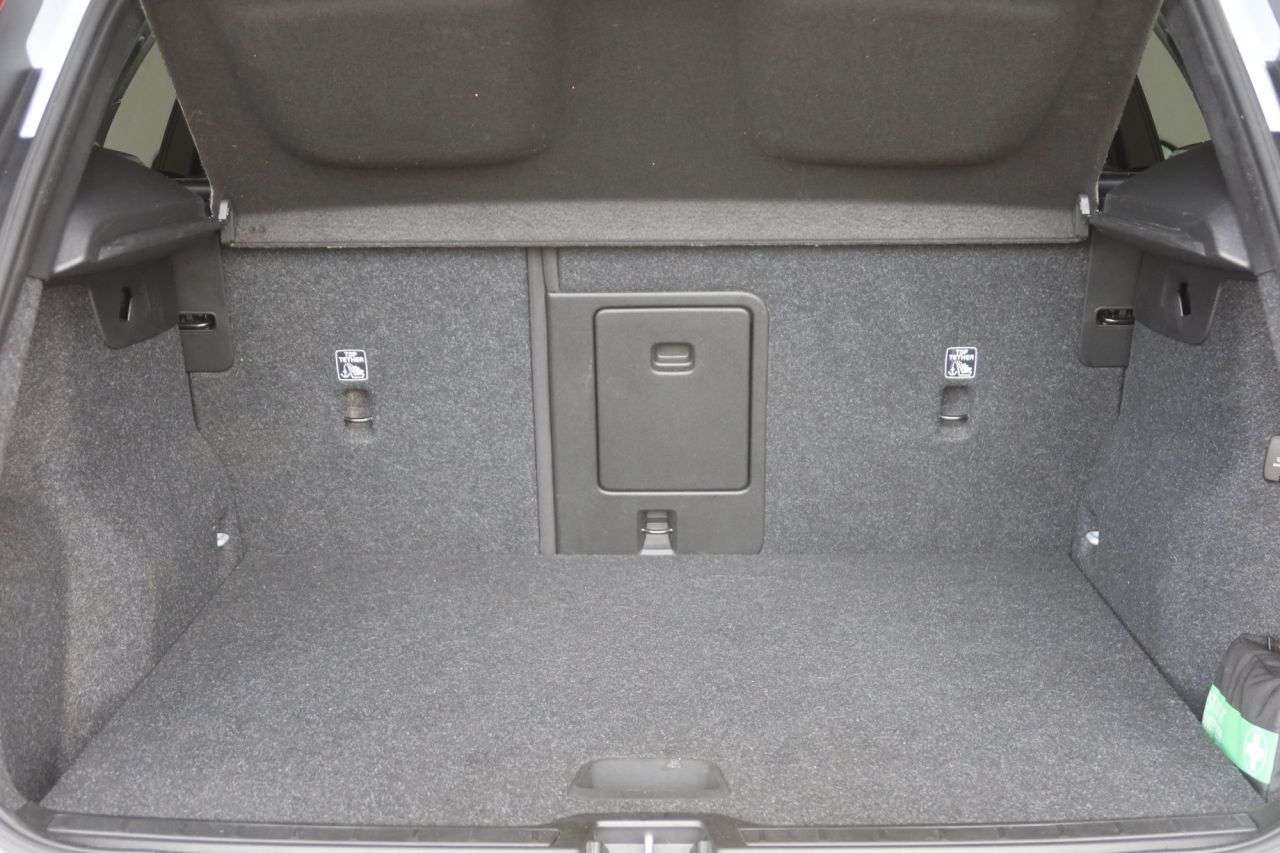 2021 VOLVO XC40 2021 VOLVO XC40