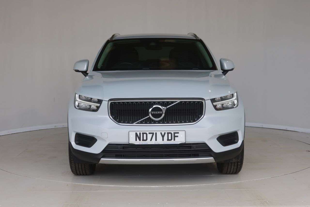 2021 VOLVO XC40 2021 VOLVO XC40