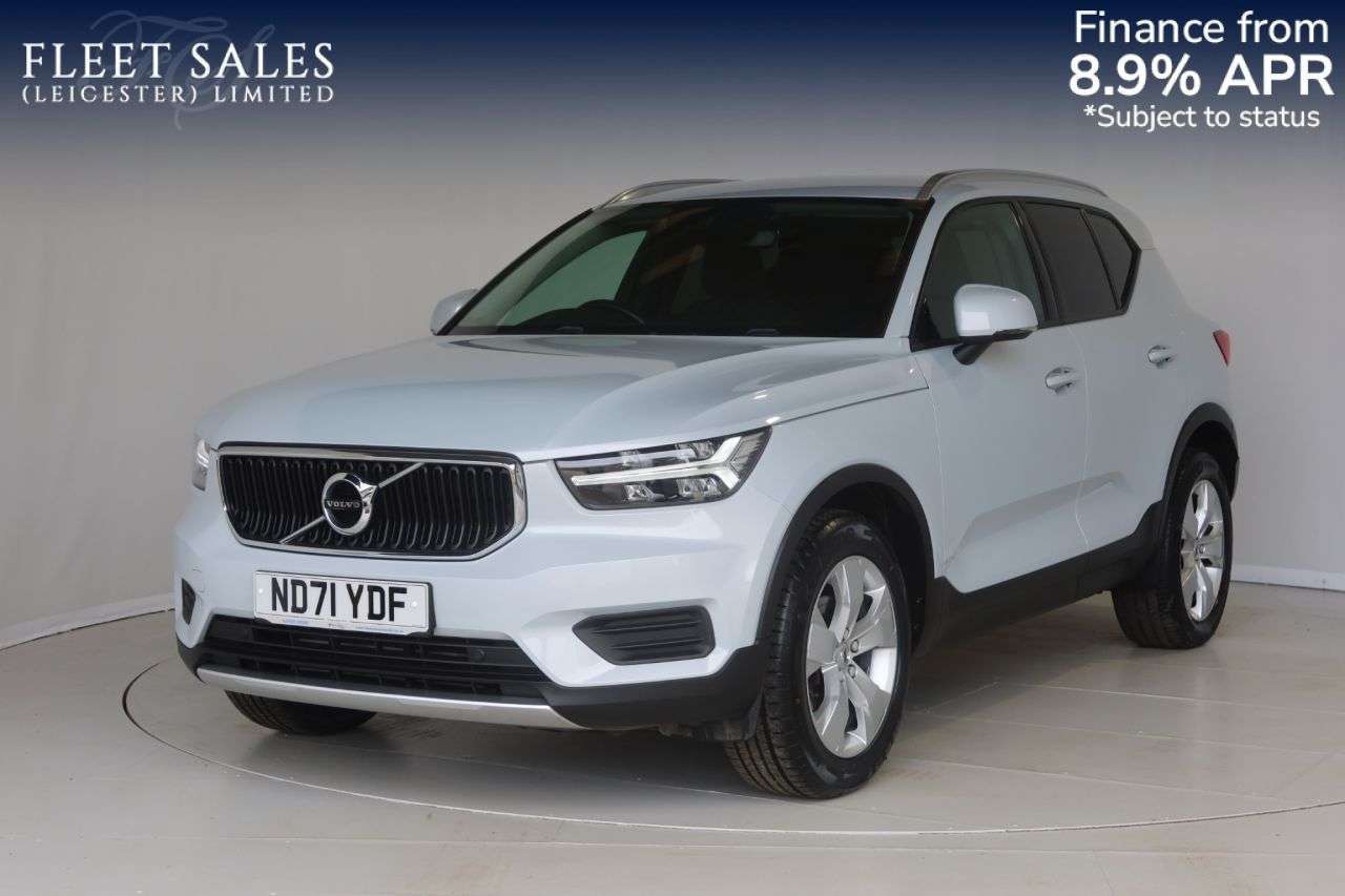 A 2021 VOLVO XC40 1.5 T3 Momentum SUV 5dr Petrol Manual Euro 6 (s/s) (163 ps) OPTICAL REAR SE A 2021 VOLVO XC40 1.5 T3 Momentum SUV 5dr Petrol Manual Euro 6 (s/s) (163 ps) OPTICAL REAR SE