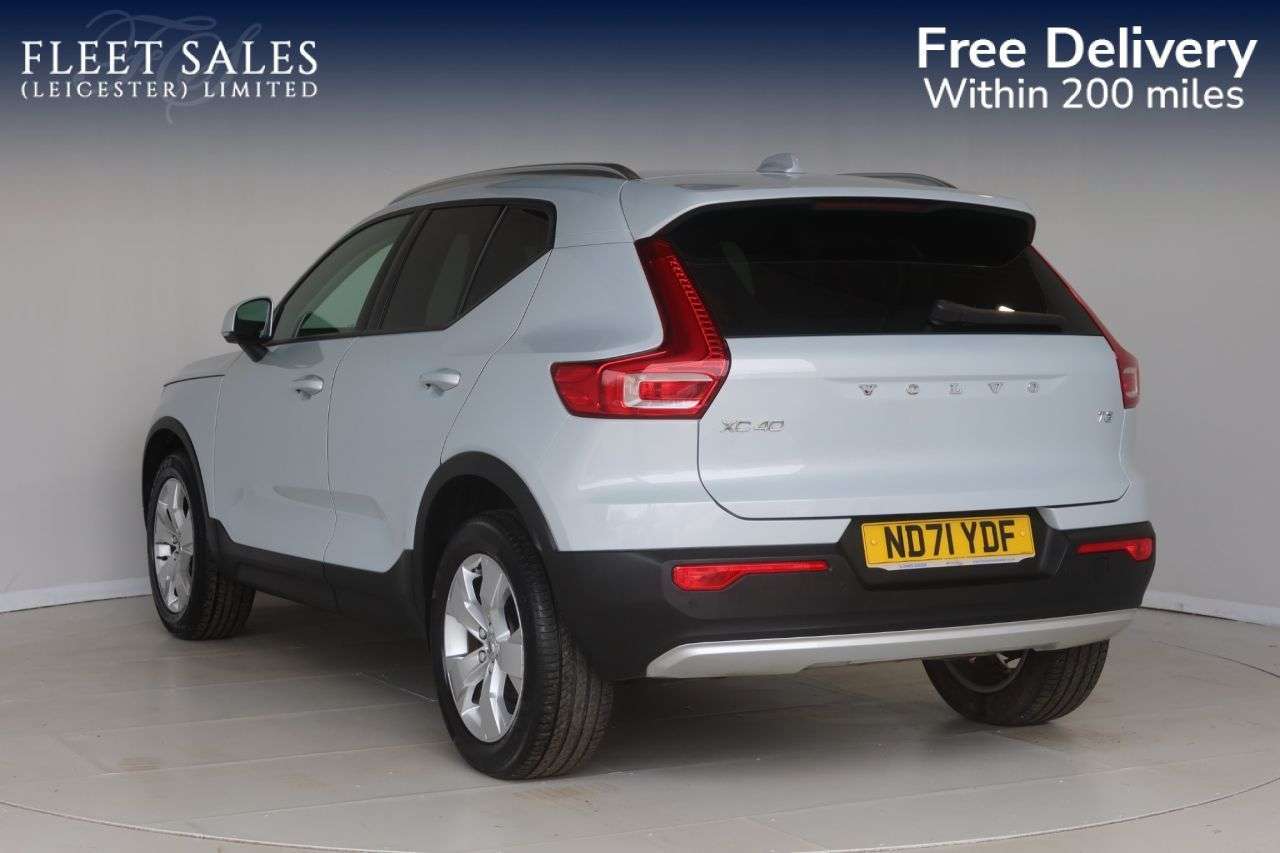 2021 VOLVO XC40 2021 VOLVO XC40