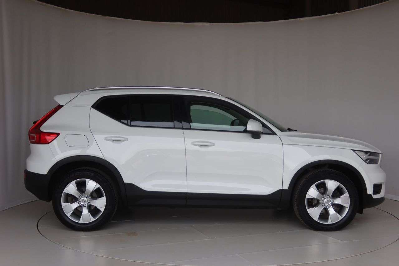 A 2022 VOLVO XC40 1.5 T3 Momentum SUV 5dr Petrol Manual Euro 6 (s/s) (163 ps) FREE 24 MONTHS A 2022 VOLVO XC40 1.5 T3 Momentum SUV 5dr Petrol Manual Euro 6 (s/s) (163 ps) FREE 24 MONTHS