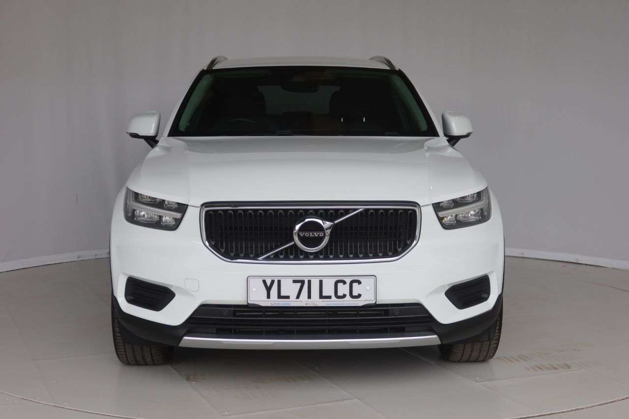 2022 VOLVO XC40 2022 VOLVO XC40