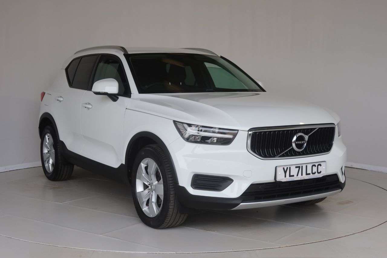 2022 VOLVO XC40 2022 VOLVO XC40