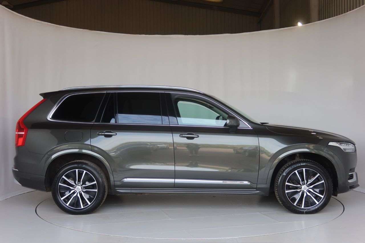 A 2021 VOLVO XC90 2.0h T8 Recharge 11.6kWh Inscription Expression SUV 5dr Petrol Plug-in Hybr A 2021 VOLVO XC90 2.0h T8 Recharge 11.6kWh Inscription Expression SUV 5dr Petrol Plug-in Hybr