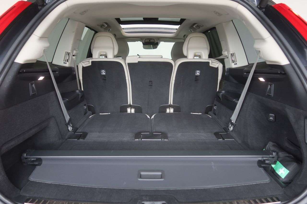 2022 VOLVO XC90 2022 VOLVO XC90