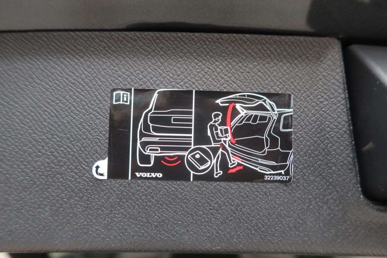 2022 VOLVO XC90 2022 VOLVO XC90