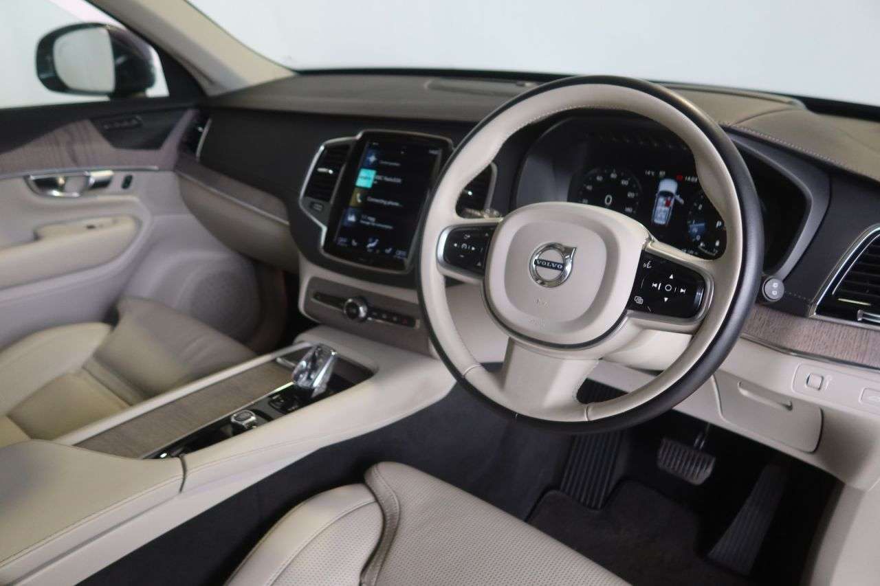 2022 VOLVO XC90 2022 VOLVO XC90