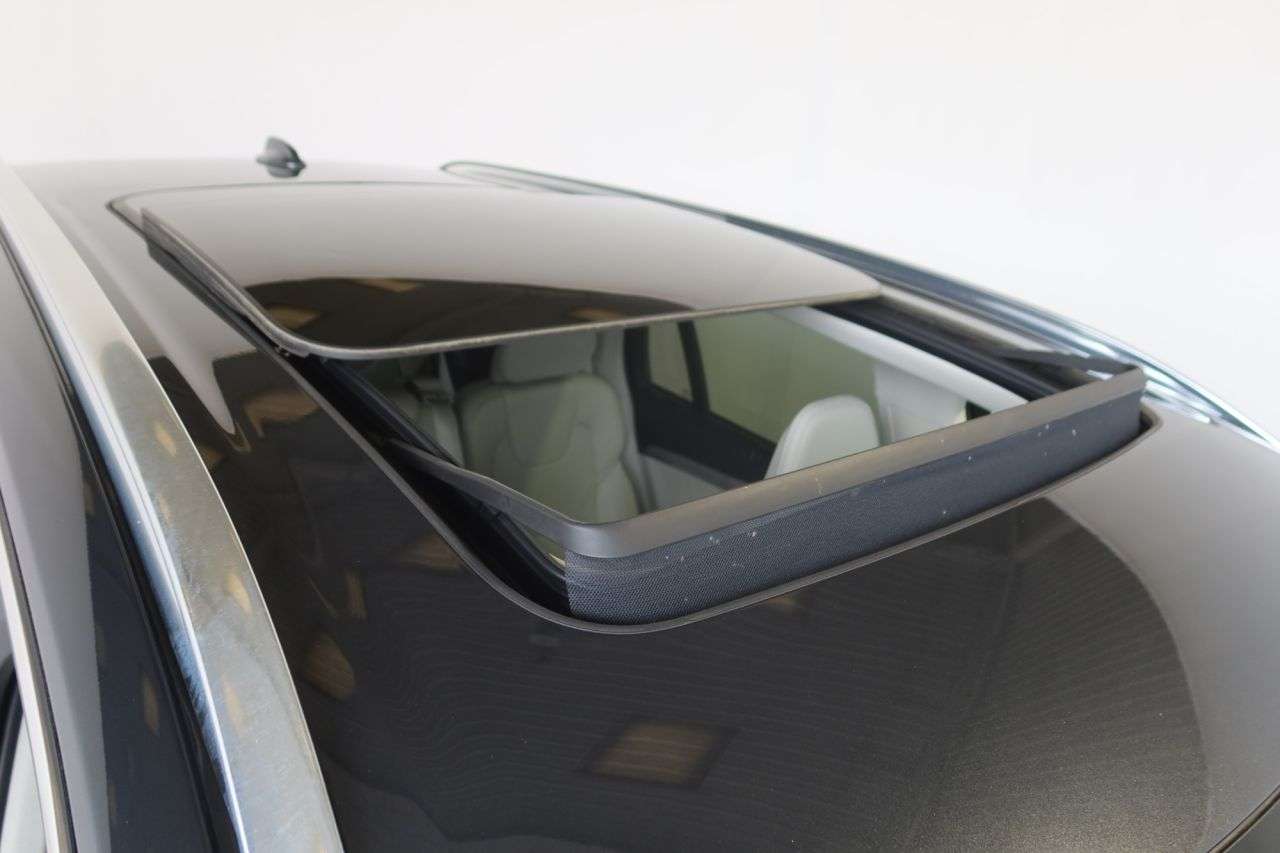 2022 VOLVO XC90 2022 VOLVO XC90