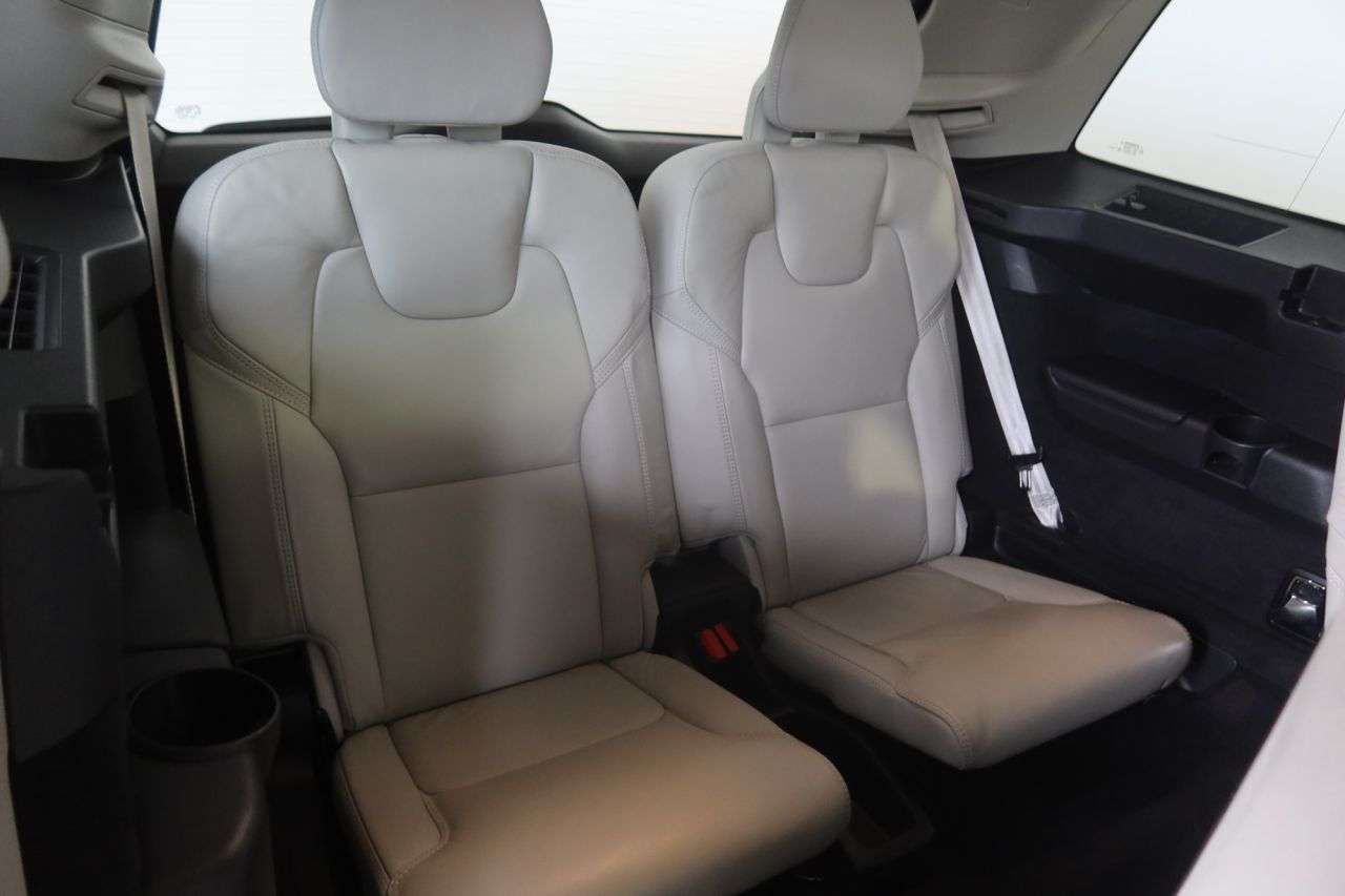 2022 VOLVO XC90 2022 VOLVO XC90