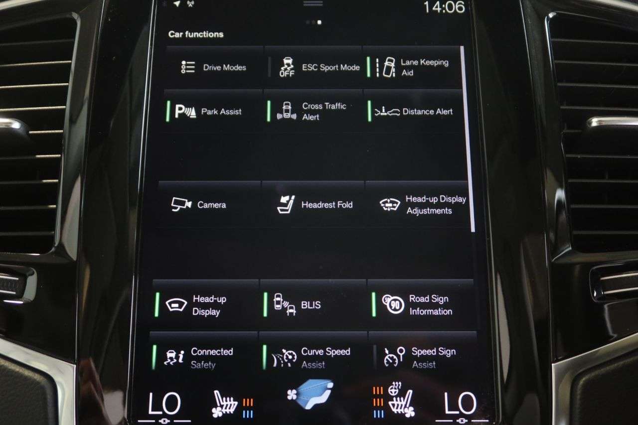 2022 VOLVO XC90 2022 VOLVO XC90