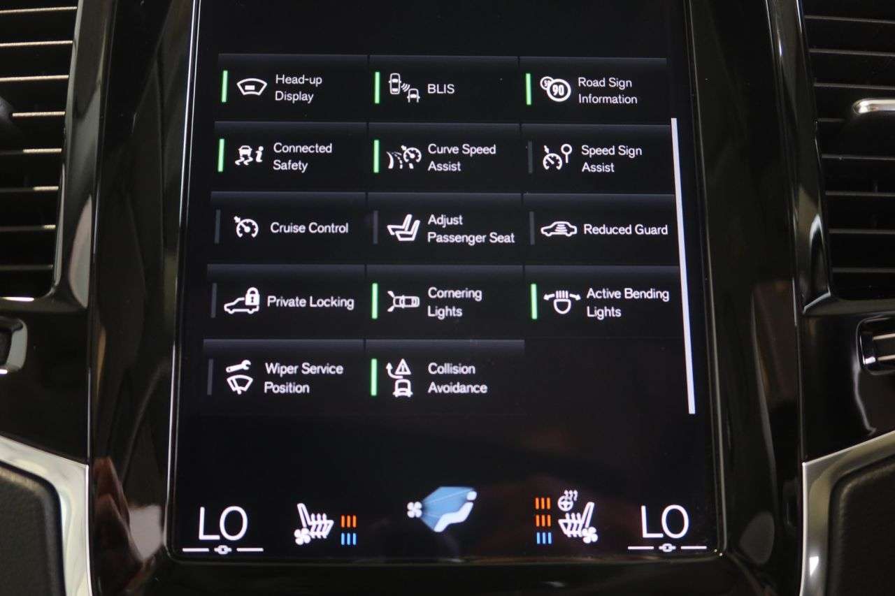 2022 VOLVO XC90 2022 VOLVO XC90