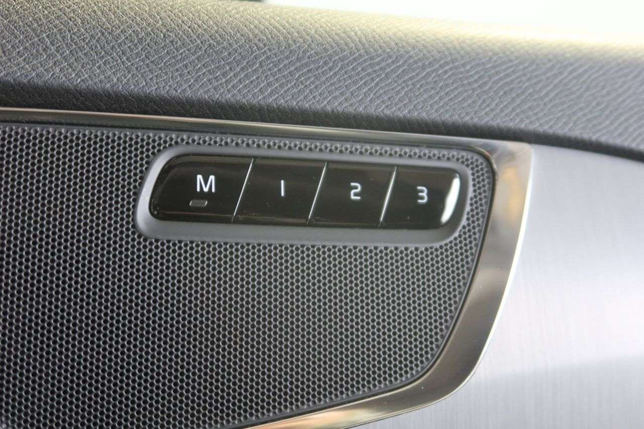 2021 VOLVO XC90 2021 VOLVO XC90