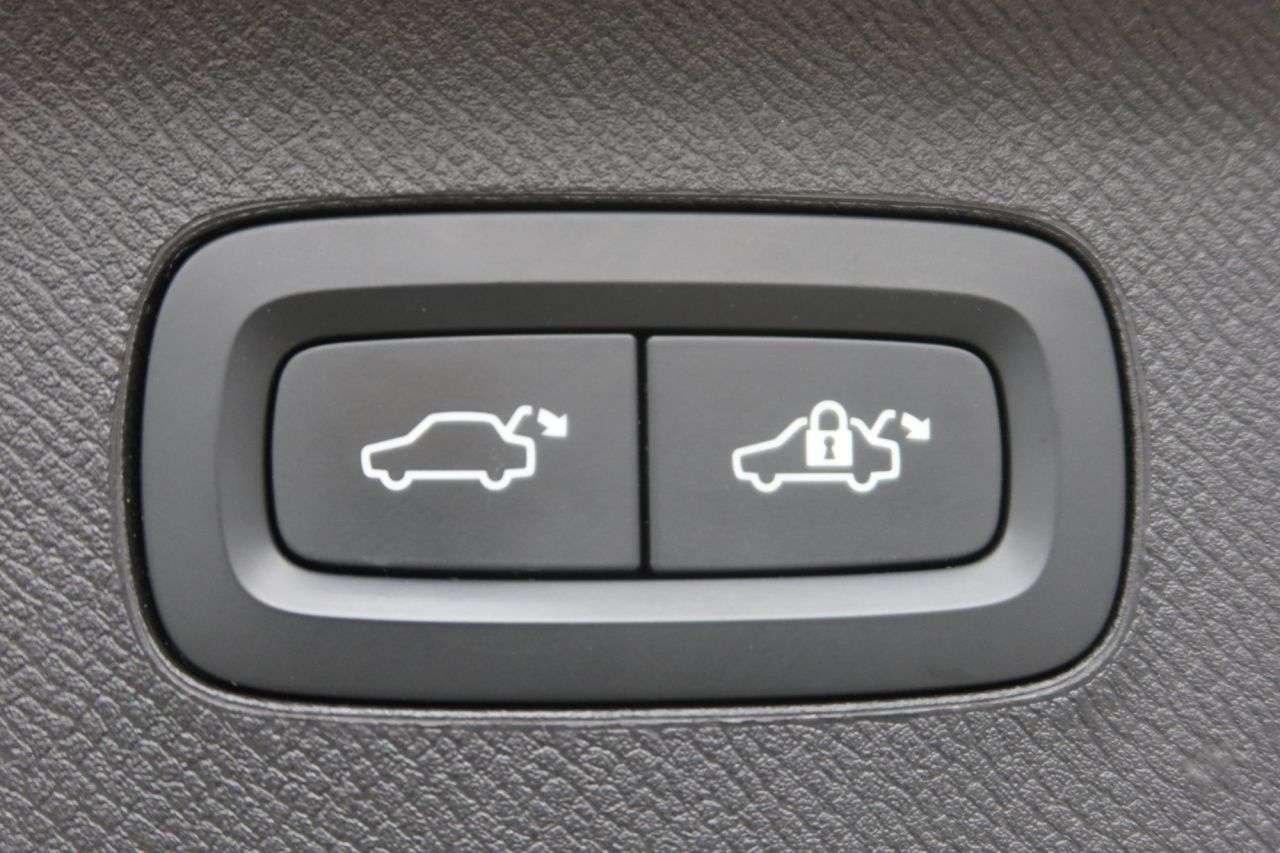 2021 VOLVO XC90 2021 VOLVO XC90