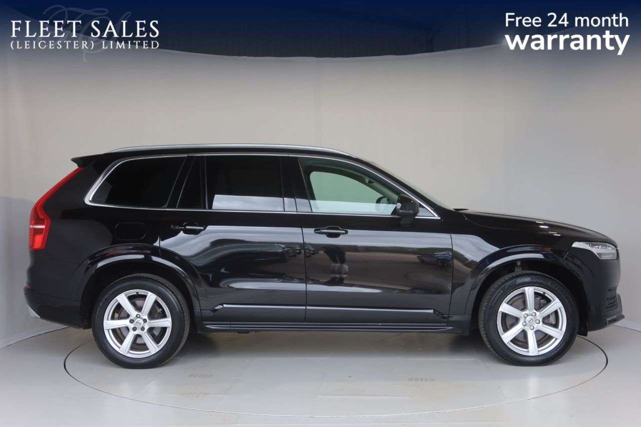 A 2021 VOLVO XC90 2.0 B5 MHEV Momentum SUV 5dr Diesel Hybrid Auto 4WD Euro 6 (s/s) (235 ps) P A 2021 VOLVO XC90 2.0 B5 MHEV Momentum SUV 5dr Diesel Hybrid Auto 4WD Euro 6 (s/s) (235 ps) P