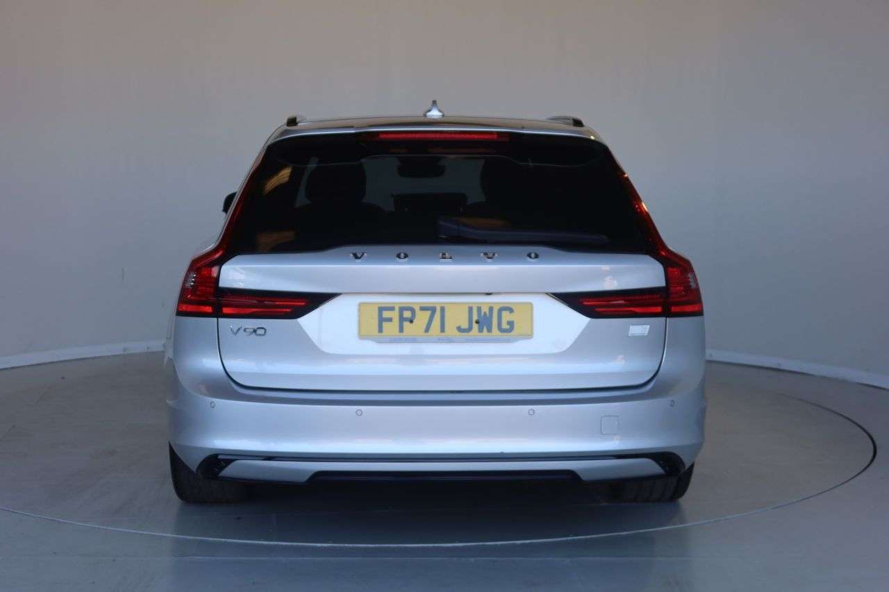 2022 VOLVO V90 2022 VOLVO V90
