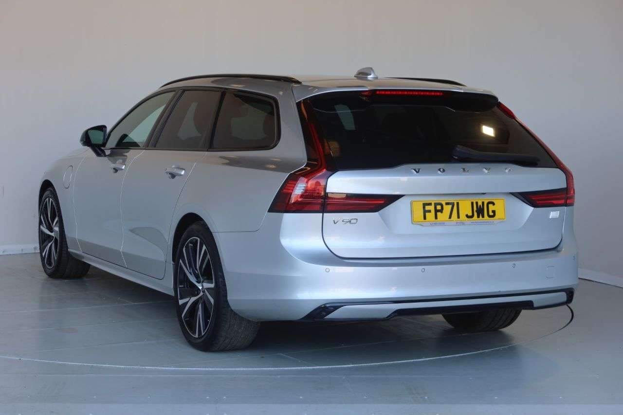 2022 VOLVO V90 2022 VOLVO V90
